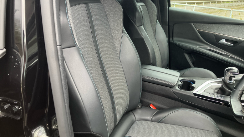 Peugeot 3008 1.5 BlueHDi Allure Premium 5dr Diesel Estate